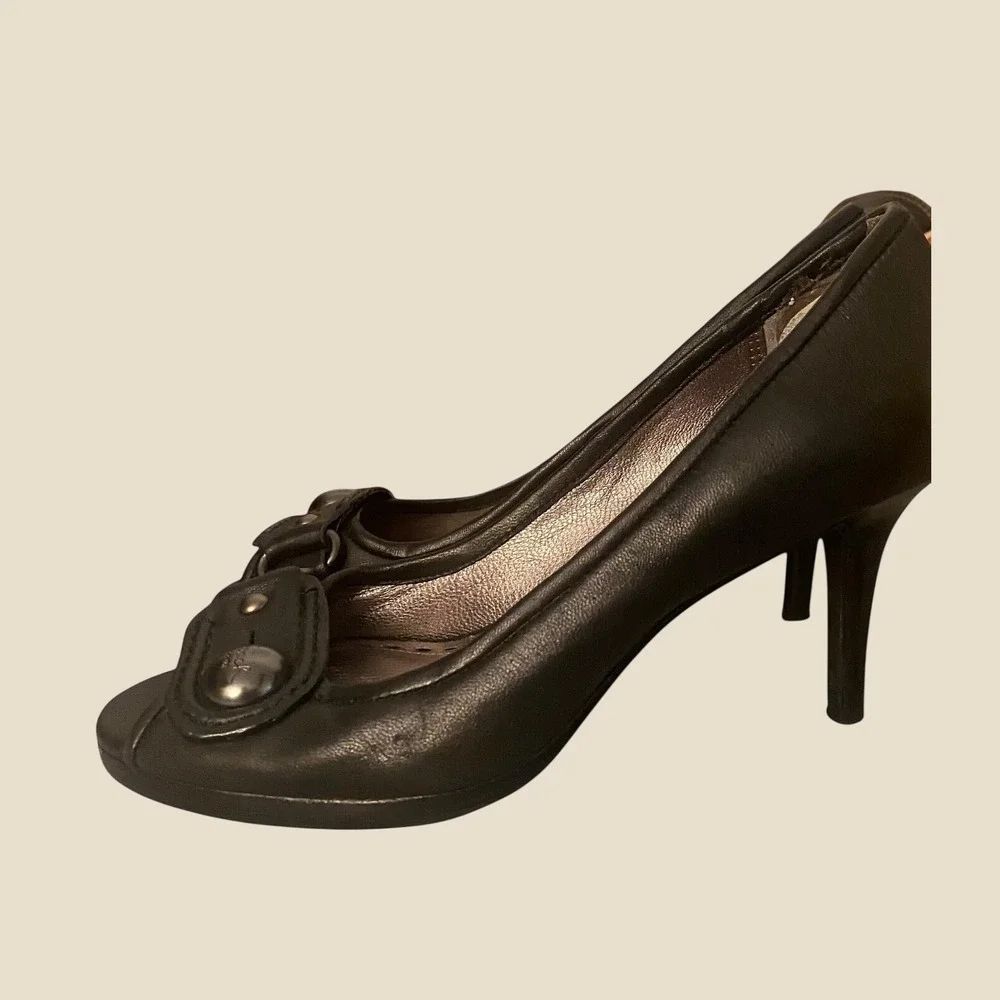 Coach Peep Toe Black Leather Signature Button Detail  Women's Size 6.5 Pumps